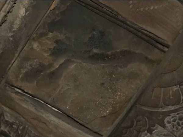 भगवान जगन्नाथ की प्रतिमा के ठीक उपर लगा है चमत्कारी पत्थर भगवान जगन्नाथ की प्रतिमा के ठीक उपर लगा है चमत्कारी पत्थर