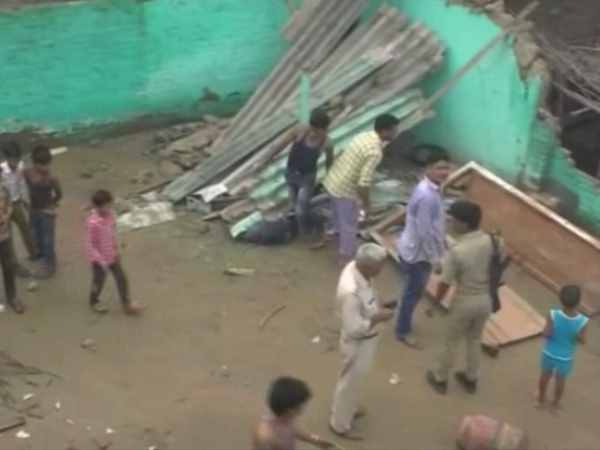 love affair girls family burned the lovers house in moradabad