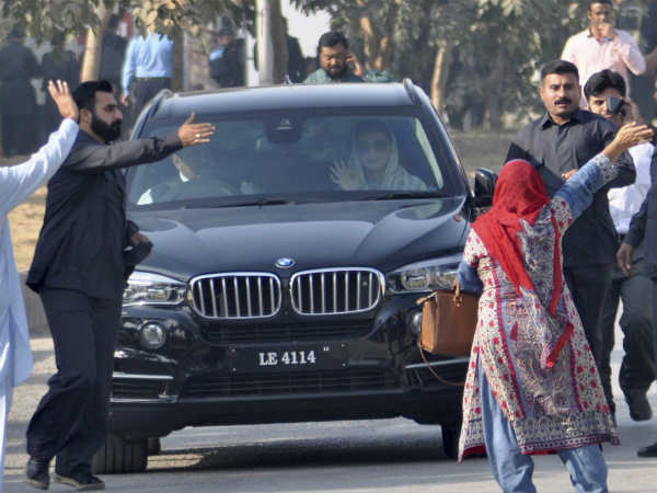 चप्पे-चप्पे पर पुलिस तैनात चप्पे-चप्पे पर पुलिस तैनात