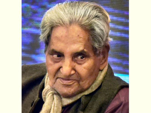 अलीगढ़ में अध्यापन का कार्य किया 