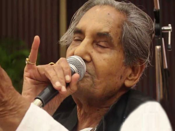 yogi government approves poet neeraj demand to give pension to yash bhartiya awardee yogi government approves poet neeraj demand to give pension to yash bhartiya awardee