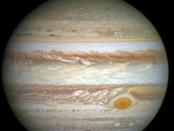 बृहस्पति के पास चांद की संख्या 79 