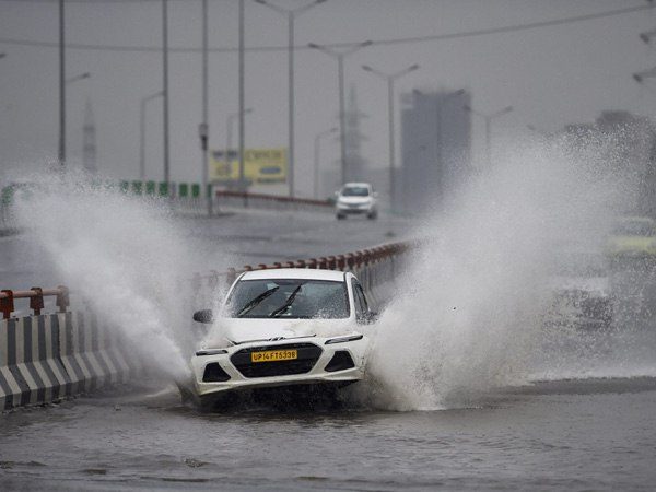 heavy rain in delhi ncr heavy rain in delhi ncr