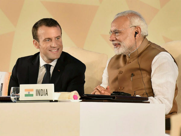 क्‍या कहा था मैंक्रो ने 