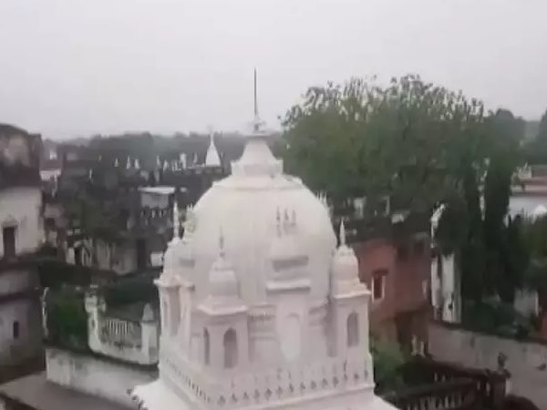 पुलिस ने शुरू की जांच चोरी की जांच