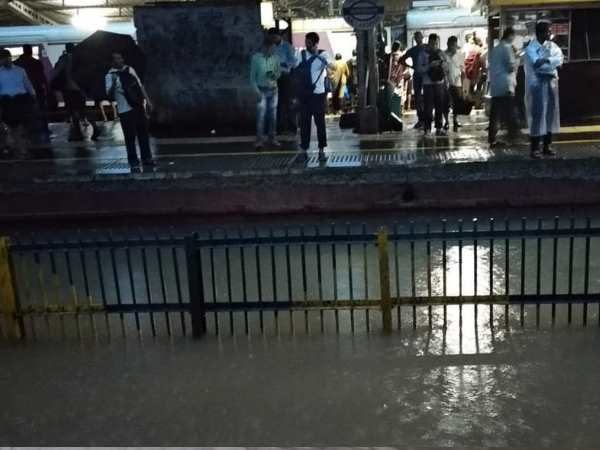 mumbai rains many trains cancelled and change timing