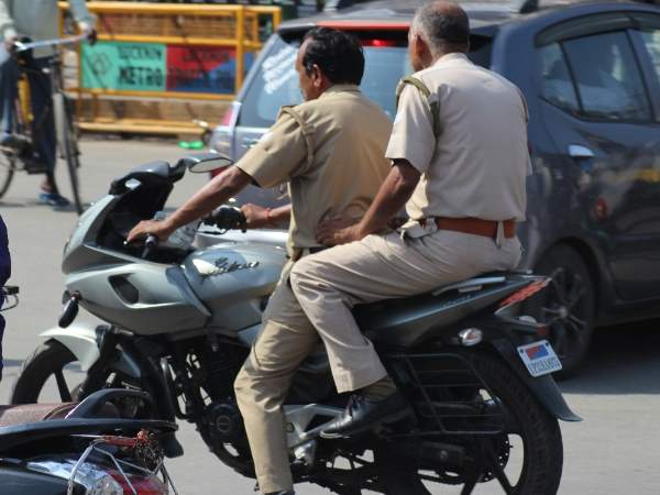 up police breaking traffic rules in up up police breaking traffic rules in up