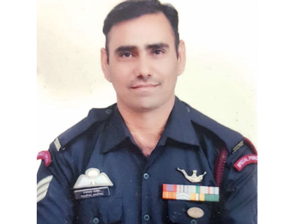 हेलमेट को चीरती हुई निकली गोली 