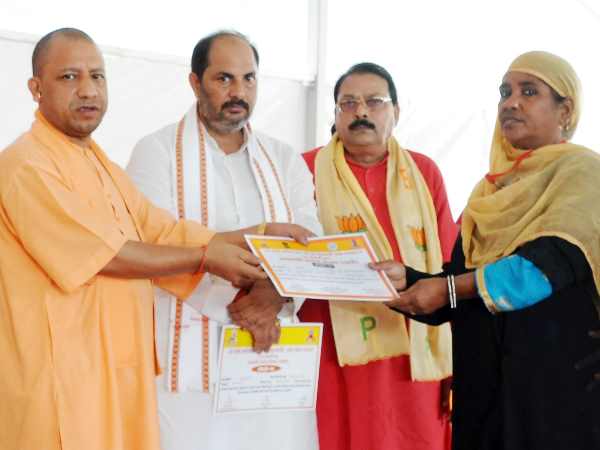 हाथरस में 156 करोड़ की योजनाओं का लोकार्पण और शिलान्यास 