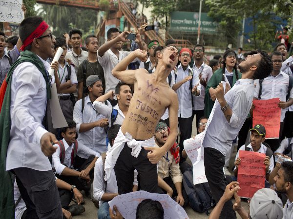 सरकार मांगों को सिरियसली नहीं ले रही