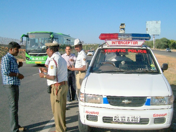इलेक्ट्रॉनिक फॉर्म को स्वीकार किया जाए