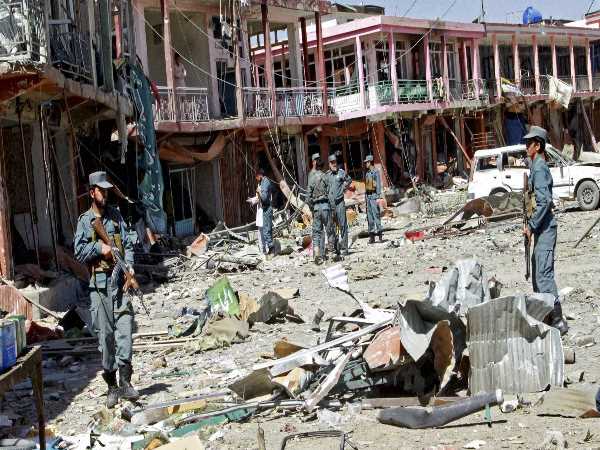 अफगानिस्तान: 5 दिन में 200 से ज्यादा अफ्गान सैनिकों की मौत अफगानिस्तान: 5 दिन में 200 से ज्यादा अफ्गान सैनिकों की मौत