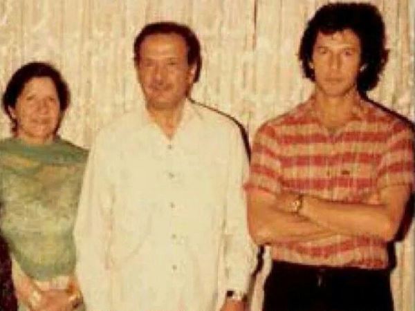 Pakistans new Prime Minister Imran Khans mothers house is in a shambles