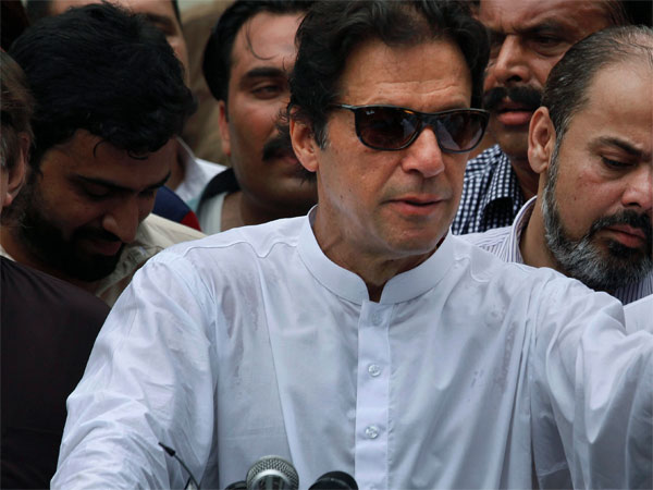 पहले दिया बयान और बाद में किया खंडन 