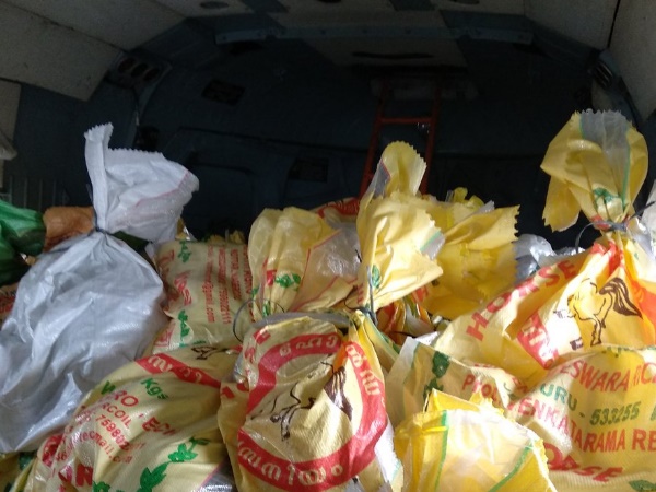 लोगों ने दिल खोलकर दिया दान