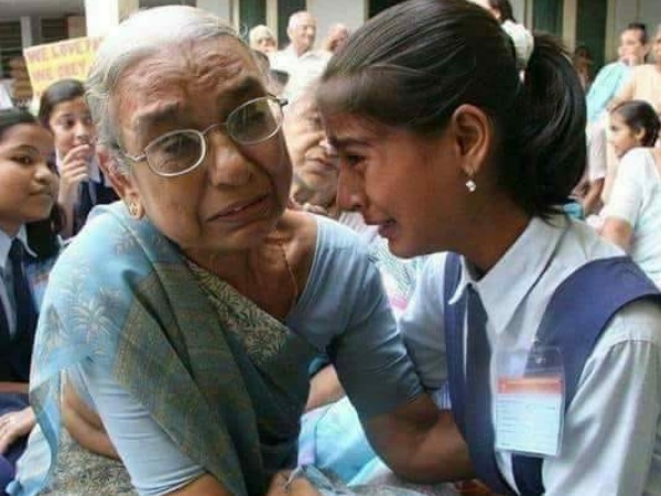 वृद्धाश्रम जाकर मालूम चली हकीकत