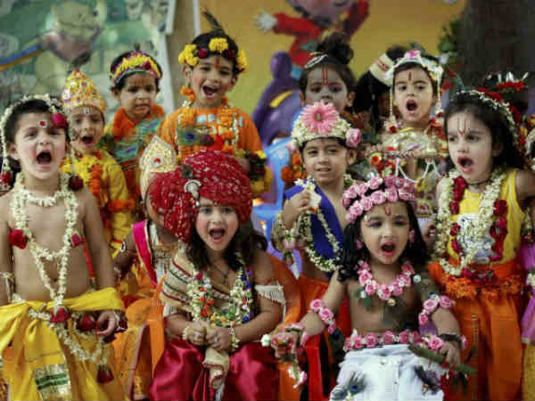 श्रीकृष्ण की उम्र को लेकर मतभेद