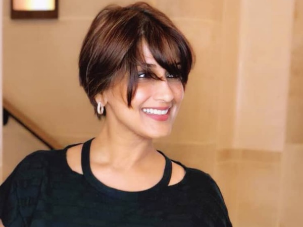 हर मौके में खुशी तलाशती हूं और खुशी की ओर बढ़ती हूं...... हर मौके में खुशी तलाशती हूं और खुशी की ओर बढ़ती हूं......