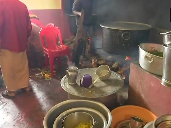 मंदिर, चर्च और मदरसे ने खोले अपने दरवाजे