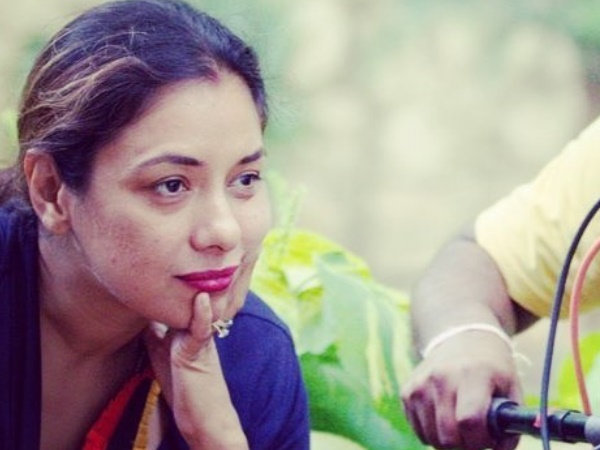 'तमाशा देखते रहे लोग'