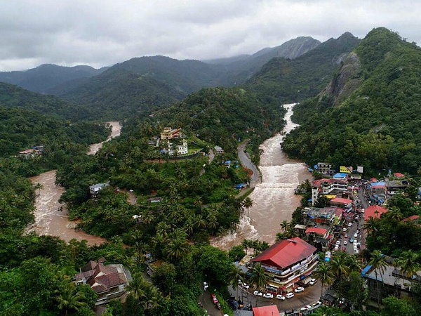 महाराष्ट्र, गुजरात, छत्तीसगढ़ ने भी दिया दान