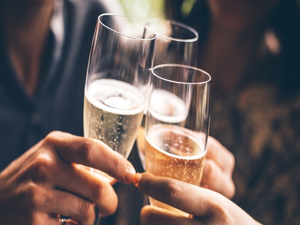 हर साल करीब 28 लाख लोग मरते हैं हर साल करीब 28 लाख लोग मरते हैं