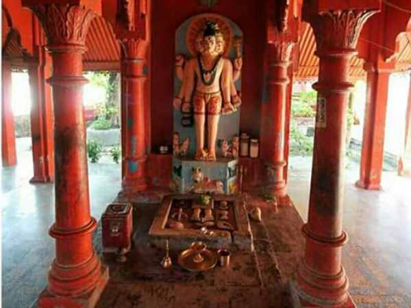 मंदिर की विशेषता हैं शिव की प्रतिमा