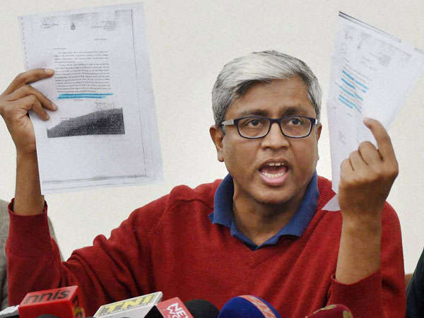 जेएनयू से की पढ़ाई