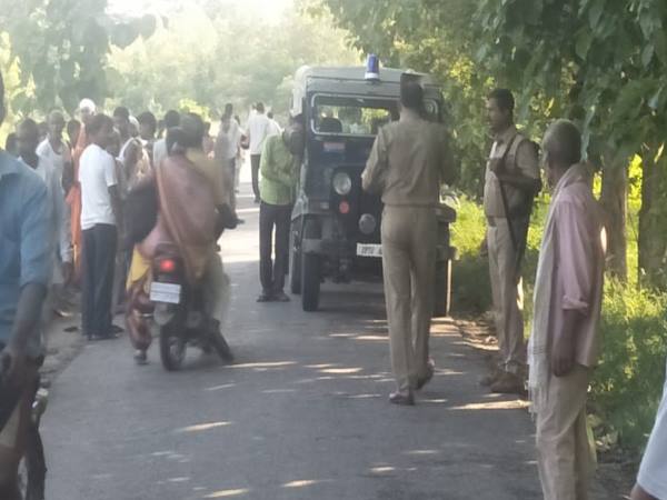 Bahraich manager of axis bank killed by unknown Bahraich manager of axis bank killed by unknown