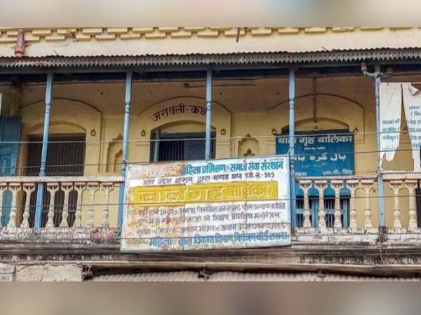 'बड़े लोग आएंगे तो उनके साथ मौज मस्ती करना' 'बड़े लोग आएंगे तो उनके साथ मौज मस्ती करना'