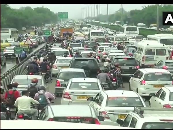 Delhi rains Delhi rains