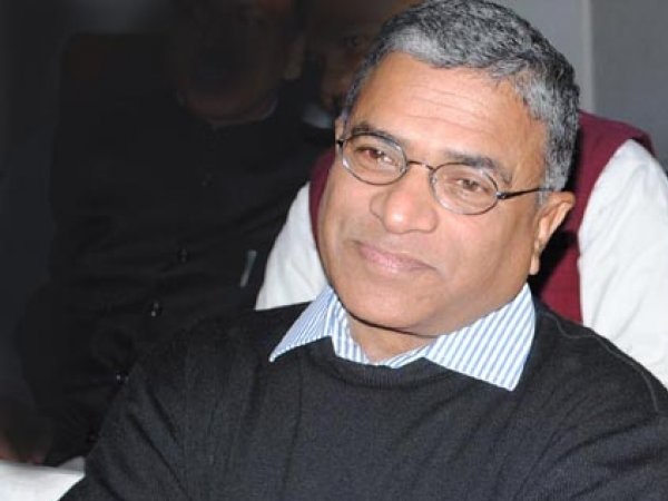 यूपी के बलिया में हुआ था हरिवंश का जन्म यूपी के बलिया में हुआ था हरिवंश का जन्म