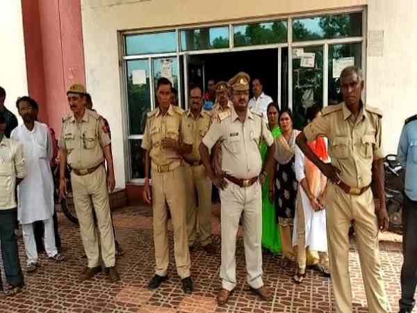 Due to doctor negligence, newly married woman died in hospital Due to doctor negligence, newly married woman died in hospital