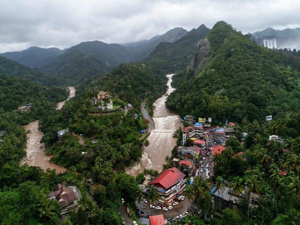 14 जिलों में से 12 जिलों में रेडअलर्ट जारी 