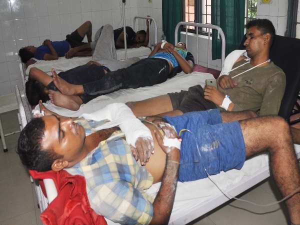 saharanpur tractor full of kanwariya met with an accident 32 injured saharanpur tractor full of kanwariya met with an accident 32 injured