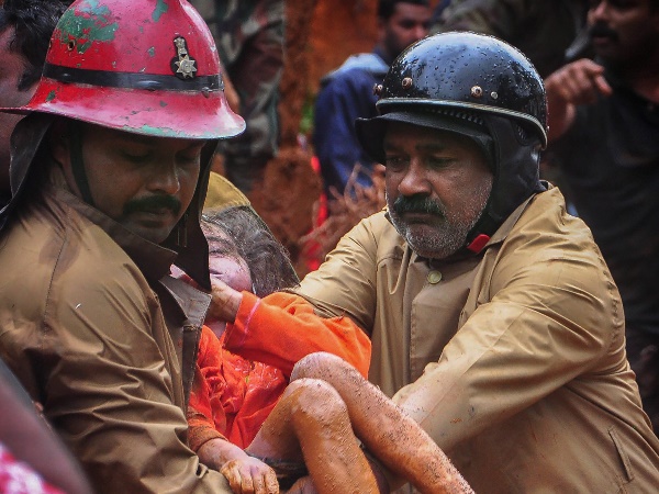 up CM yogi adityanath announces Rs. 15 crores from Chief Minister Relief Fund for flood-hit Kerala