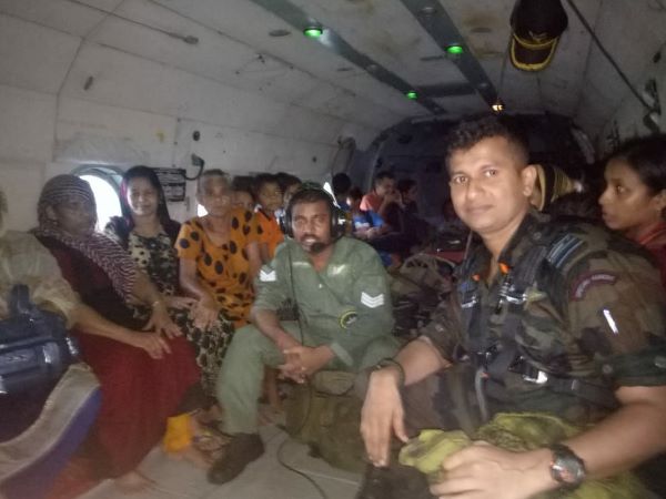 वायुसेना ने अब तक 154 लोगों को सुरक्षित कैंपों में पहुंचाया