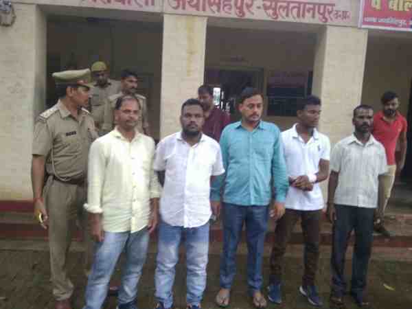 खुद को दिखाया सामाजिक कार्यकर्ता, लेकिन पर्दे के पीछे की कहानी तो कुछ और ही थी 