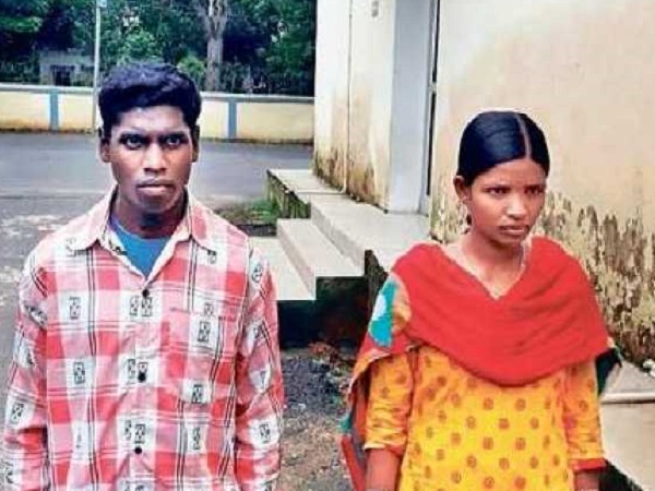 माओवादी जोड़े ने छोड़ा हथियार