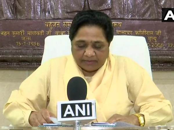 शुक्रवार को पेश किया था बिल