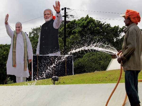 शिवसेना को आखिर साथ आना ही पड़ा