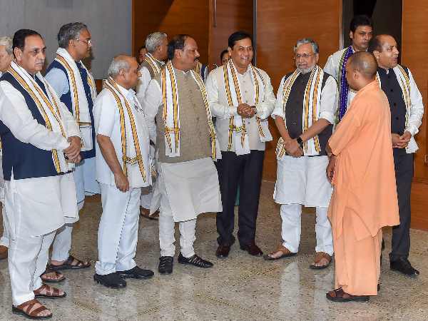 उत्तर-पूर्वी राज्यों पर टिकी निगाहें उत्तर-पूर्वी राज्यों पर टिकी निगाहें