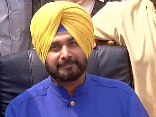 इमरान खान चरित्रवान इंसान हैं .......