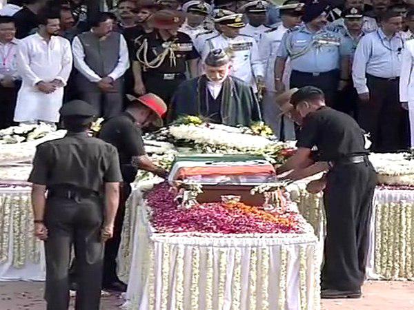 1983 में वाजपेयी की मंजूरी के बाद ही हुई नमिता की शादी 