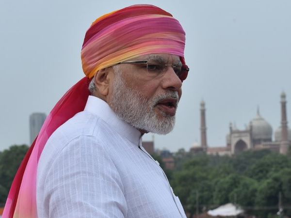 2016 में कई रंग का गजशाही साफा