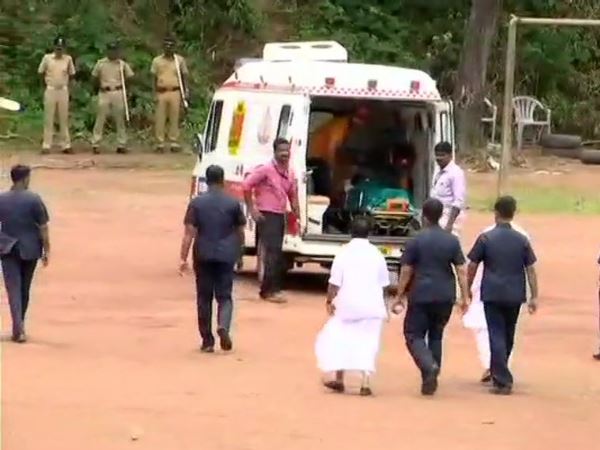 सोशल मीडिया पर लोगों का दिल जीता