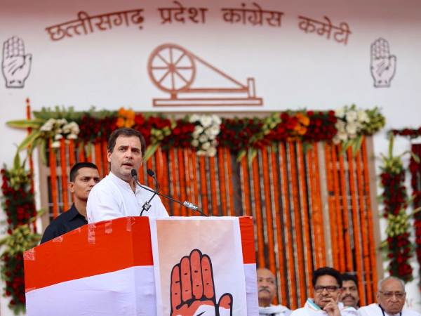 राफेल डील में घोटाला हुआ है