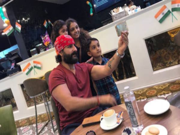 saif ali khan visited to devi ahilya airport Indore shown his ID card