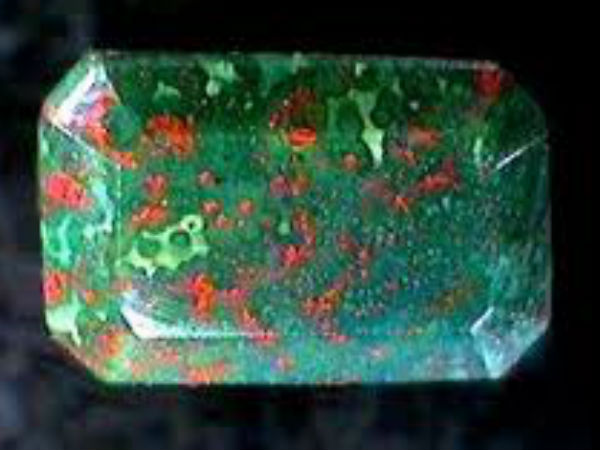 ब्लडस्टोन के स्वास्थ्यवर्धक गुण