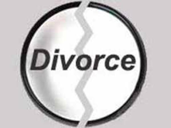 10 साल पहले हुई थी शादी